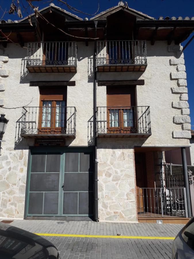 Zaguan Pension Rascafría Buitenkant foto